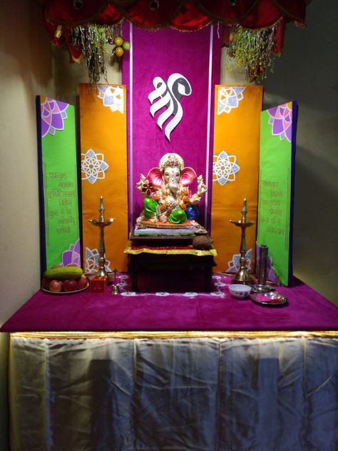 Ganpati Decoration 2024 Ideas, Saree Decoration Ideas For Ganpati, Backdrop For Ganpati Decoration, Ashtvinayak Ganpati Decoration, Ashtavinayak Ganpati Decoration, Ganpati Makhar Decoration At Home, Ganesh Decoration Ideas Home Decor Diy, Ganapati Decoration At Home Ideas Diy, Ganapathi Decoration At Home