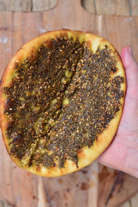 Middle-Eastern Zaatar Bread (Manakish Za'atar) - Alphafoodie Pide Bread, Zaatar Recipe, Coconut Bread Recipe, Coconut Baking, Bread Soft, Coconut Bread, Just Bake, Summer Salad Recipes, Coconut Recipes