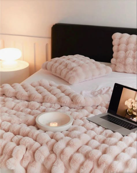 #fluffy #christmas #thanksgiving #giftideas Printed Bedding, Plush Throw Blanket, Cute Bedroom Decor, Cozy Room Decor, Stylish Beds, Room Makeover Bedroom, Dream Room Inspiration, Room Makeover Inspiration, Cute Room Decor