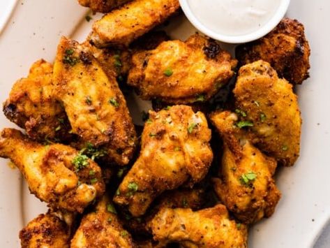 Airfryer Wings, Air Fry Chicken Wings, Air Fryer Garlic, Parmesan Wings, Garlic Parmesan Wings, Crispy Wings, Crispy Chicken Wings, Air Fryer Chicken Wings, Honey Mustard Chicken