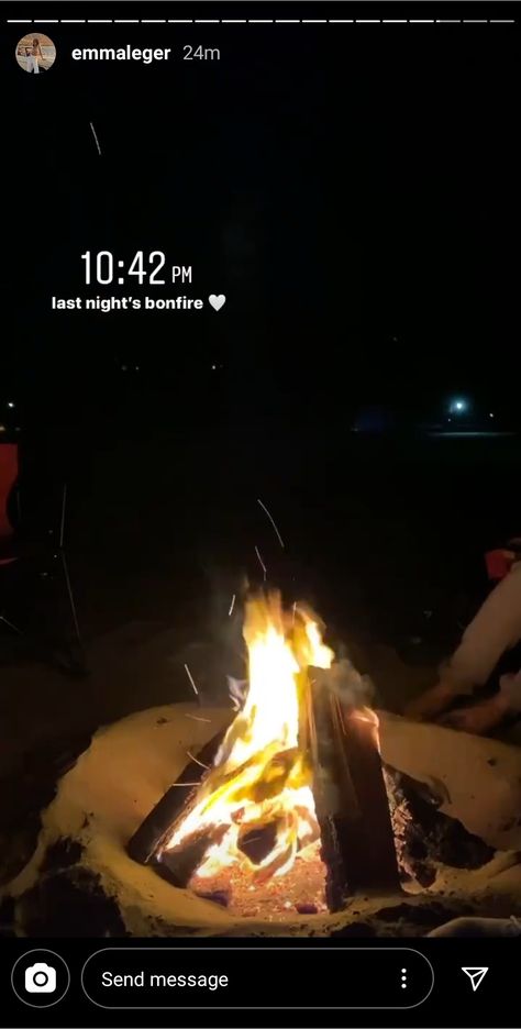 Summer Camp Instagram Story, Campfire Instagram Story, Fire Story Instagram, Bonfire Instagram Story, Bonfire Snapchat Story, Bonfire Snap, Cheers Card, Insta Captions, Birthday Post Instagram