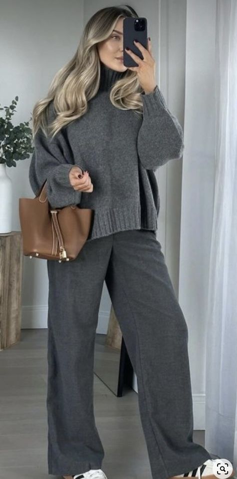 Gray Slacks Outfit, Gray Slacks Outfit Women, All Grey Outfit, Outfits Short Women, Grey Uniform, White Outfit Casual, Outfit Women Winter, Slacks Outfit, Gray Slacks