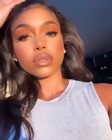 Offical Lori Harvey FanPage👜 on Instagram: “WTF 😍😍😍” | Lori harvey, Lori, Hair makeup Hollywood Hair, Lori Harvey, Black Women Makeup, Queen Hair, Natural Hair Updo, Flawless Face, Beauty Lover, Girls Makeup, Black Girls Hairstyles