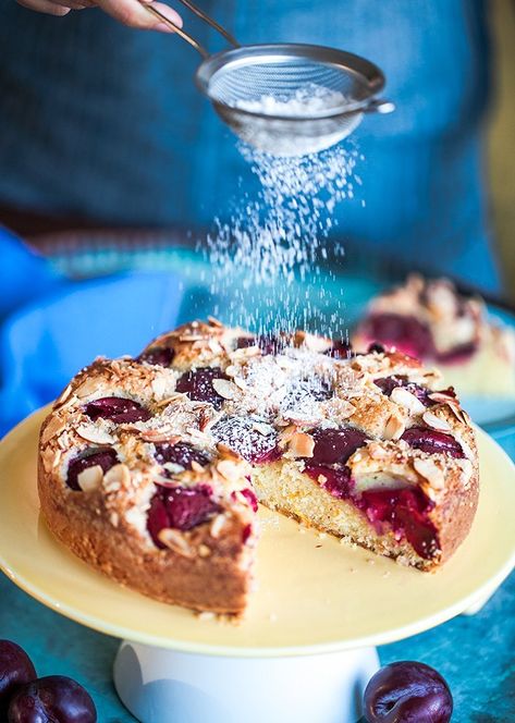 Italian Plum Almond Cake. – Crazy Cucumber Almond Flour Plum Cake, Rp Strength, Country Desserts, Plum Cakes, Plum Recipes, Almond Cake Recipe, Italian Cake, Almond Extract, Plum Cake