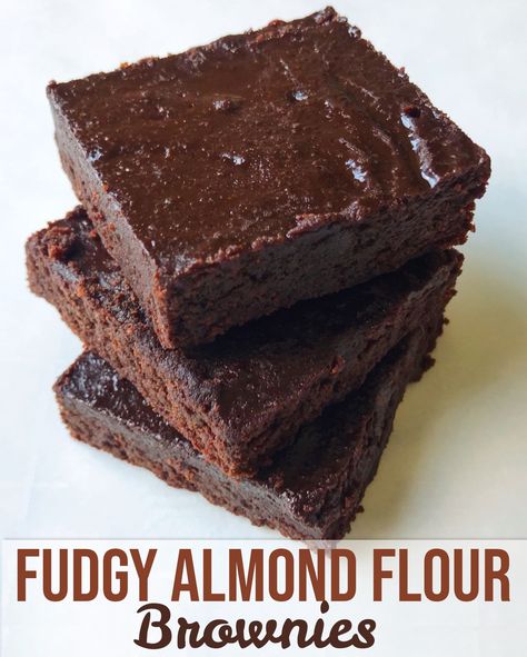 Almond Flour Brownies, Paleo Brownies, Postre Keto, Almond Flour Recipes, Flour Recipes, Paleo Dessert, Chocolate Almonds, Savoury Cake, Food Cakes