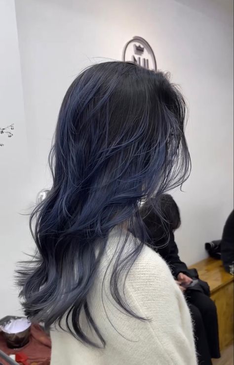 blue hair, blue, hair, long hair Navy Blue Hair Ideas, Hair Dye Ideas Silver, Moonlight Blue Hair, Dark Blue Long Hair, Black Blue Hair Dye, Dark Blue Hair Styles, Black Hair With Dye, Cool Toned Blue Hair, Blue Asian Hair