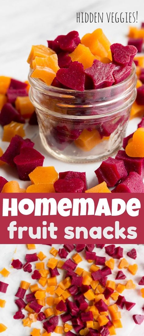 Healthy homemade fruit snacks! Healthy fruit and veggie snacks for kids after school snack ideas. Lunch box ideas with hidden veggies. Grass fed gelatin fruit snacks for kids. Veggie Snacks For Kids, Fruit And Veggie Snacks, After School Snack Ideas, School Snack Ideas, Healthy Low Calorie Snacks, Snack Sani, Menu Sarapan Sehat, Fruit And Veggie, Veggie Snacks