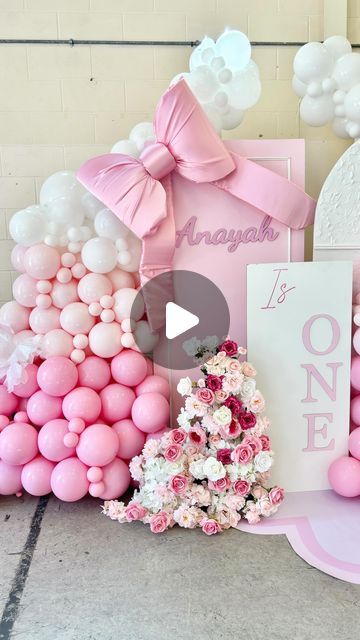 Pink Bow Party Decorations, Bow Balloon Arch, Giant Bow Diy, Diy Giant Bow, Pearl Balloons, Birthday 11, Christmas Poses, Giant Bow, Bow Baby Shower