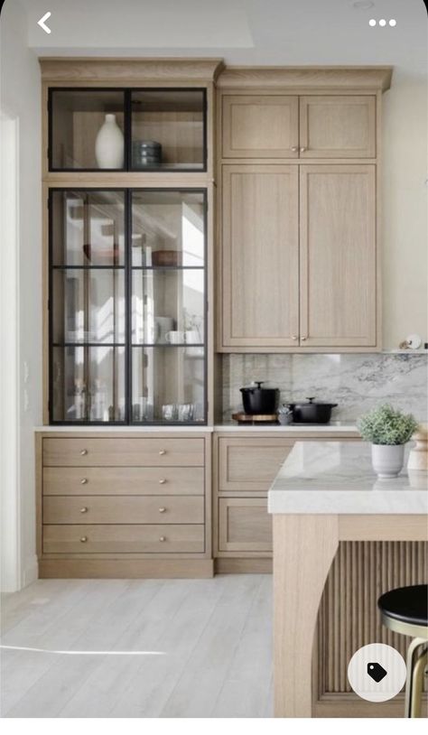 Modern Light Oak Kitchen, Country Chic Design Ideas, White Kitchen Light Wood Cabinets, White Oak Glass Kitchen Cabinets, Poplar Kitchen Cabinets, Mountain Home Interiors Kitchen, Rift White Oak Kitchen Cabinets, Beechwood Cabinets, Classic Kitchen Remodel