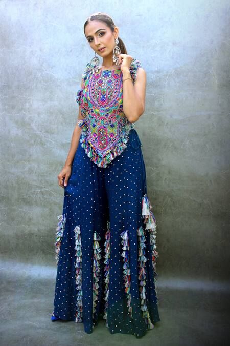 Buy Blue Georgette Embroidered Thread Work Floral Choli And Sharara Set For Women by Payal Singhal Online at Aza Fashions. Trending Garba Outfits, Dandiya Dress, Navratri Outfits, Garba Outfit, Garba Dress, Navratri Collection, Payal Singhal, Haldi Outfit, Navratri Dress