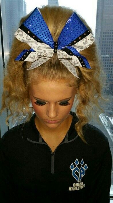 Wish my hair would get that big a poof but it's to short and won't even tease but this is cheer hair goals Cheer Hair Poof, Cheer Ponytail, Teased Ponytail, Hair Poof, Cheer Makeup, Allstar Cheer, Cute Cheer Pictures, Competition Hair, Cheer Ideas