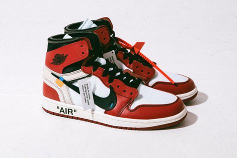 Off White Jordan 1, Jordan 1 Off White, Black Basketball Shoes, White Jordans, Baskets Nike, Jordan 1s, Air Jordan 1 Retro High Og, Air Jordan 1 Retro, Best Sneakers