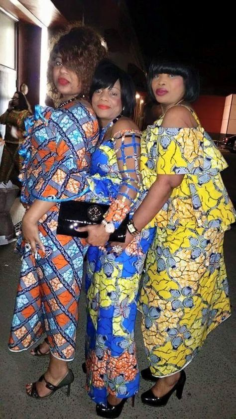 Congo Dress African Women, Congolese Women, Kitenge Designs, African Blouses, African American Fashion, African Traditional Wedding, Short African Dresses, African Dresses Modern, African Fashion Ankara