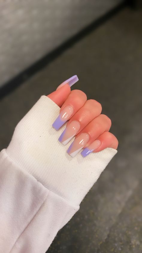 Acrylic Nail Designs Medium Coffin, Cute Lavender Nails Coffin, Lavender Nails Natural, Lavender Nails With Design Coffin, Nails Acrylic Styles, Lavender French Nails, Cute Lavender Nails, Lilac Nail Designs, Purple French Nails