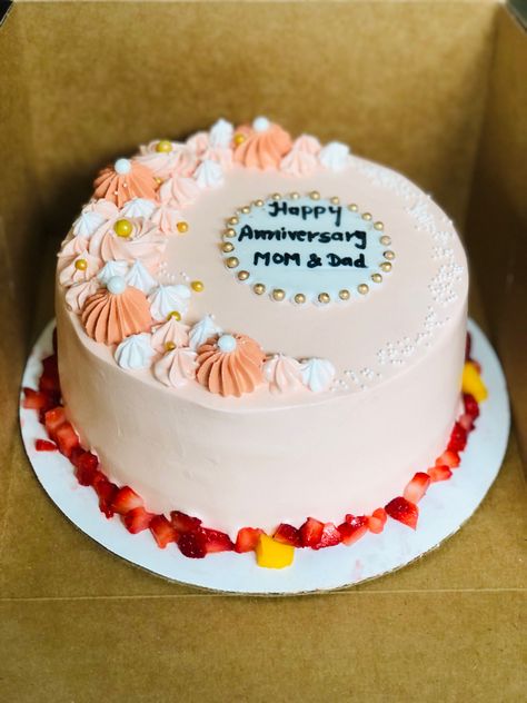 Cake For Parents Anniversary, Simple Cake Designs For Anniversary, Easy Anniversary Cake, Wedding Anniversary Simple Cake, Mom Dad Anniversary Cake, Wedding Anniversary Cake Design Simple, Anniversary Cake Ideas For Parents, Happy Anniversary Cake Design, Anniversary Cake Ideas Simple Easy