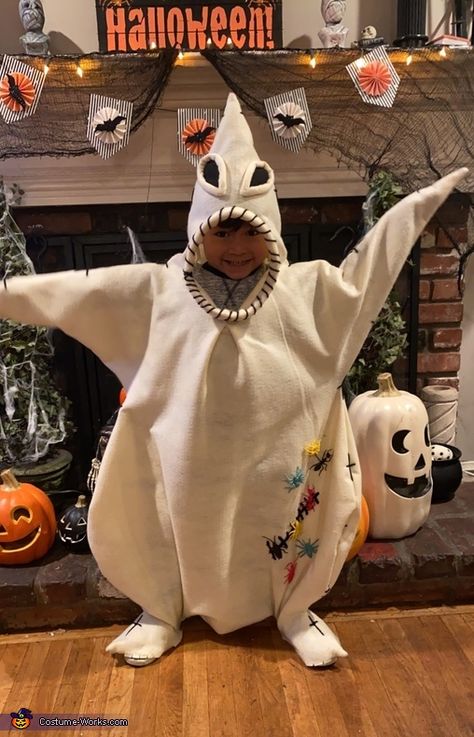 Ophir Boogie Costume Diy, Ophir Boogie Costume, Oogie Boogie Disfraz, Diy Oogie Boogie Costume, Kids Art Area, Oogie Boogie Costume, Homemade Costume, Costume Works, Black Halloween Dress