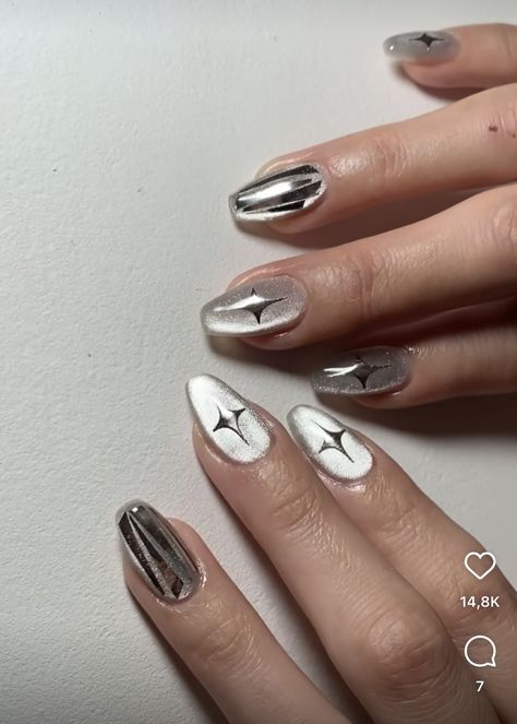 Cateye Chrome Nail Art, Magnetic Chrome Nails, Nails Board, Nail 2024, Chrome Nail Art, Nail Design Inspiration, Y2k Nails, Glow Nails, Soft Nails