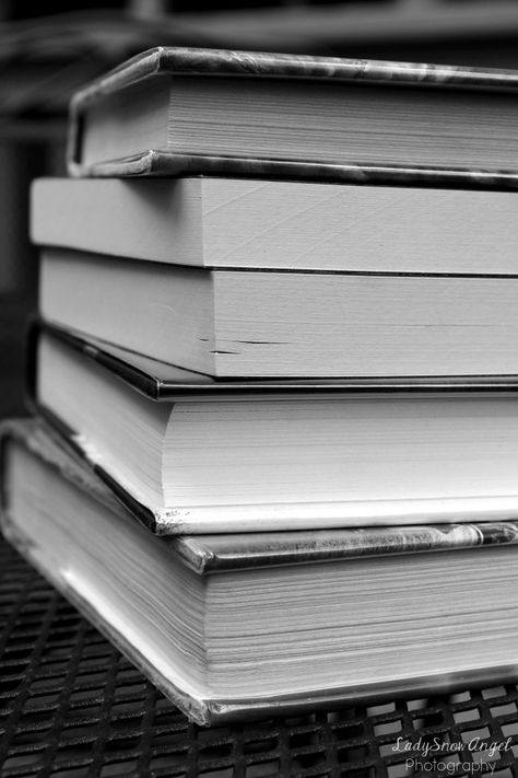 Stack of Books - B&W edit (photography by LadySnowAngel) Gray Book Aesthetic, B W Photography, Black Aesthetic Books, Books Black And White Aesthetic, B&w Photography, Books Aesthetic Black, B W Aesthetic, Black Books Aesthetic, Black Book Aesthetic