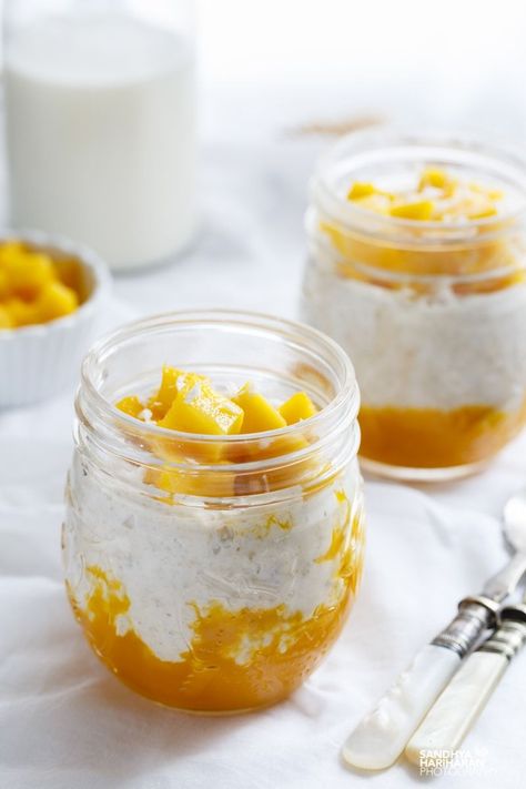 Mango Coconut Overnight Oats Recipe Greek Yogurt, Petit Dej Healthy, Yogurt Ideas, Coconut Overnight Oats, Best Breakfast Smoothies, Breakfast Cups Recipe, Camping Food Make Ahead, Healthy Make Ahead Breakfast, Oats Overnight