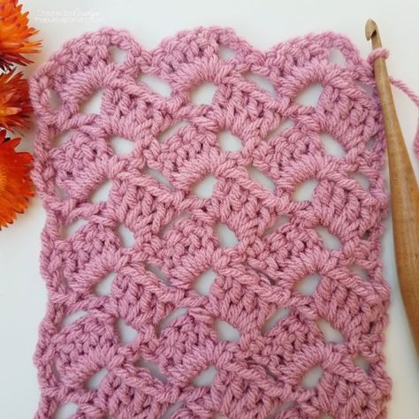 Drunken Granny Stitch, Granny Stitch, Learn How To Crochet, Crochet Instructions, How To Crochet, Learn To Crochet, The Purple, Video Tutorial, Crochet Stitches