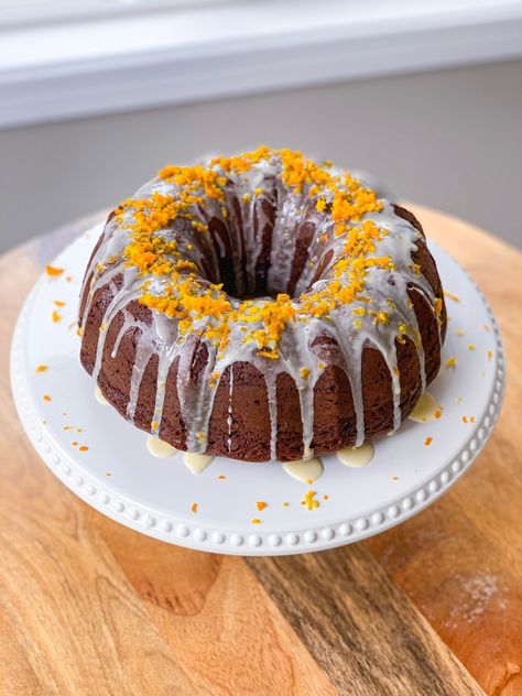 Chocolate Orange Bundt Cake Chocolate Orange Bundt Cake Recipe, Bundt Cake Recipes Chocolate, Orange Bundt Cake Recipe, Cake Ganache, Poppy Seed Bundt Cake, Bundt Cake Recipes, Cake Recipes Uk, Easy Bundt Cake Recipes, Orange Bundt Cake