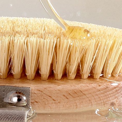 A Dry Brushing Chart For Lymphatic Massage - KORA Organics Benefits Of Dry Brushing, Dry Brushing Skin, Body Chart, Kora Organics, Dry Body Brushing, Skin Brushing, Coconut Oil Pulling, Skin Detox, Body Energy