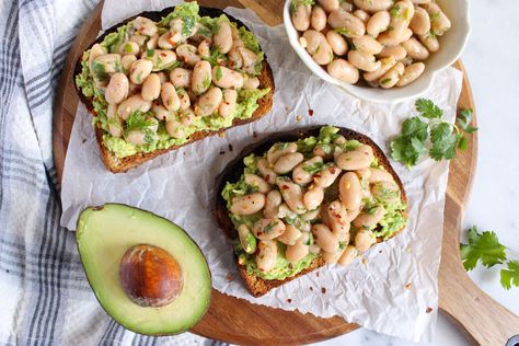 Avocado Toast With Marinated White Beans Protein In Beans, Canned Beans, Healthy Food Blogs, Health Nut, Whole Grain Bread, Slice Of Bread, White Beans, Plant Based Diet, Plant Based Recipes