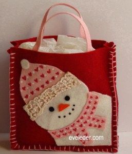 Snowman Bag, Felt Craft Projects, Felt Snowman, Snowman Gifts, Bag Diy, Snowman Crafts, Christmas Sewing, Winter Crafts, Felt Christmas