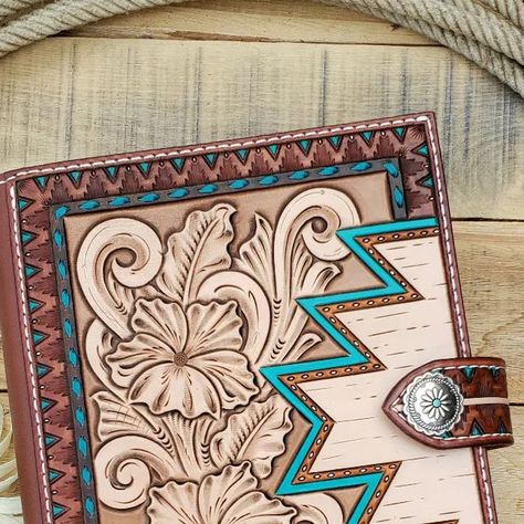 Erin Moyer on Instagram: "Here's the other Bible cover.  I LOVE the turquoise buckstitch in this one. Not sure why I don't put buckstitch in more Bible covers 🤷‍♀️ It looks great with pretty much everything. 🤩  This one fits Bibles up to 8.75x6.5x1.75.  #tooledleather #biblecover #leatherart #southwesternstyle #southwesternvibes #thisishowiwestern #aztec #coloradobrandleather #handmade #readyourbible #bringingjesusback #tooledbiblecover #thebible #leatherwork #freshofftheworkbench" Western Leather Bible Cover, Western Bible Cover, Tooled Leather Bible Cover, Leather Bible Cover, Bible Cases, Leather Binder, Leather Bible, Bible Cover, Bible Covers