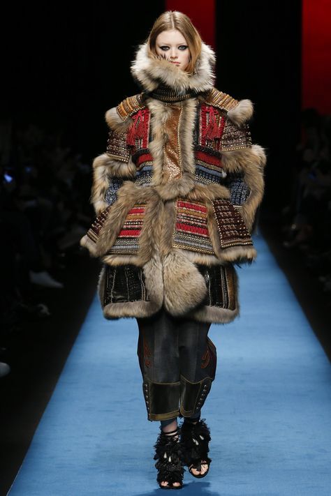 Dsquared2, Look #18 Clothes Encounters, Post Apocalyptic Fashion, Apocalyptic Fashion, Runway Looks, Fall Winter 2016, Fur Fashion, 2016 Fashion, Fall 2016, Vogue Paris