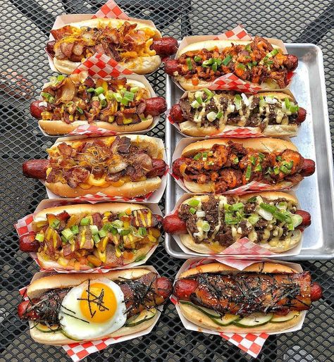 Street Food Business, Masakan Malaysia, Gourmet Hot Dogs, Food Truck Menu, Platter Ideas, Vegas Food, Calorie Calculator, Hot Dog Recipes, Food Pics