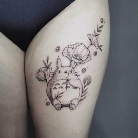 Tattoo Ideas Studio Ghibli, Totoro Tattoo Design, Cute Anime Tattoos, Totoro Tattoos, Totoro Tattoo, Tatuaje Studio Ghibli, Ghibli Tattoos, Studio Ghibli Tattoo, Ghibli Tattoo