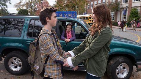 Alexa Nisenson, Thomas Barbusca, Griffin Gluck, Locke And Key, Anime Love Quotes, Golden Moments, Film Pictures, Lauren Graham, Teen Movies