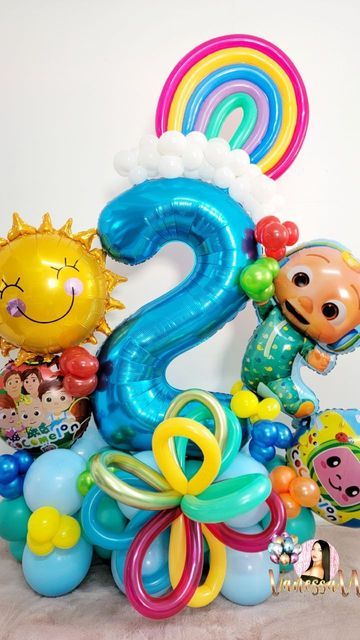 Cocomelon Balloon Bouquet, Diy Gumball Machine, Coco Melon, Balloon Bouquet Diy, 1st Birthday Banners, Diy Balloon, Diy Balloon Decorations, Balloon Party, Birthday Banners