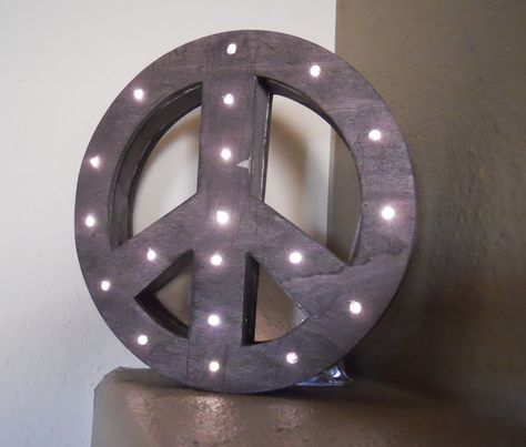 Corner Window Crafts: DIY Lighted Peace Sign Diy Gifts Last Minute, Wooden Peace Sign, Dollar Tree Candle Holders, Peace Crafts, Hippie Things, Imagine Peace, Diy Lights, Peace Light, Window Crafts