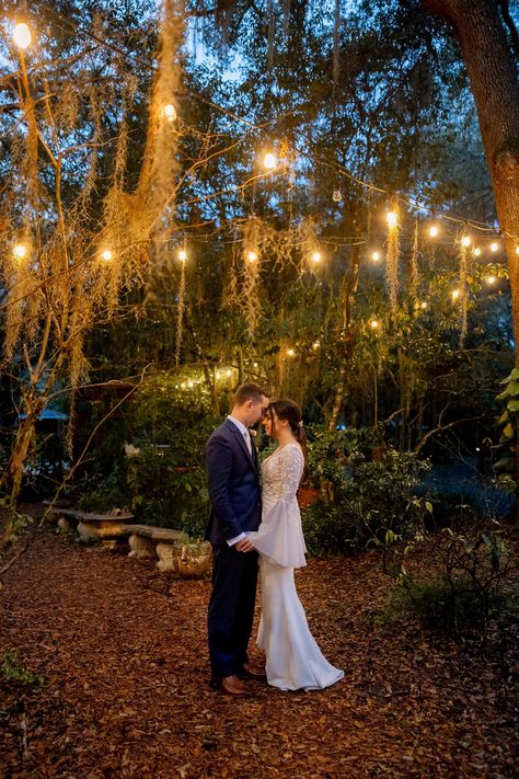 Florida Wedding Ideas | Florida Wedding Venues | Find the best wedding venues in Florida for a lush tropical garden wedding at rweberphoto.com Wedding Ideas Florida, Tropical Garden Wedding, South Florida Wedding Venues, Free Wedding Venues, Dream Garden Wedding, Florida Wedding Ideas, Wedding Venues In Florida, Garden Wedding Venues, Sunken Gardens