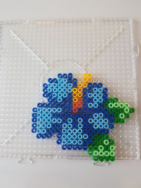 Beach Perler Bead Ideas, Peeler Bead Ideas Square, Summer Hama Beads, Aquabeads Ideas Aesthetic, Perler Bead Beach Patterns, Neon Perler Bead Patterns, Beach Perler Beads, Beach Perler Bead Patterns, Ocean Perler Beads