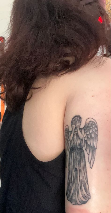 Weeping Angel Tattoo Doctor Who, Weeping Angel Tattoo, Hippie Tattoo, Weeping Angel, Angel Tattoo, White Dragon, Dragon Tattoo, Traditional Tattoo, Behind Ear Tattoo