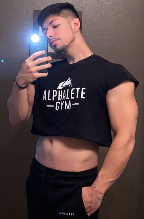 Male crop top Male Crop Top Outfits, Men In Crop Tops, Crop Top Guy, Aesthetic Guy Outfits, Mens Crop Tops, Crop Top Men, Boys In Crop Tops, Male Crop Top, Mens Crop Top