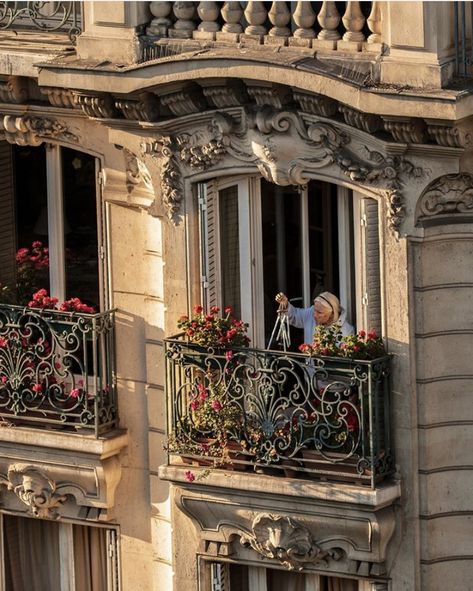 While in Lockdown: A Few Beautiful Parisian Façades :: This Is Glamorous Paris Dream, France Aesthetic, Deep Healing, Paris Vibes, Parisian Vibes, Parisian Life, Paris Aesthetic, Living In Paris, Cool Things