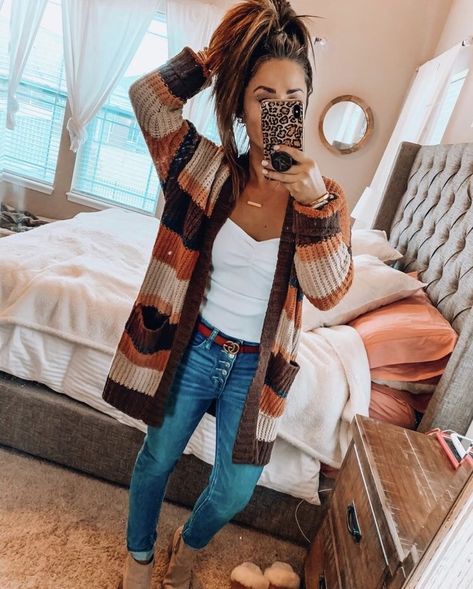 Look Adidas, Estilo Indie, Best Casual Outfits, Skandinavian Fashion, Cardigan Outfits, Cute Fall Outfits, Casual Fall Outfits, Mom Outfits, Mode Inspiration