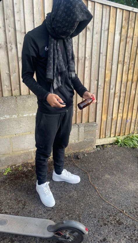 Road Man Outfit Uk, Roadmen Outfits, Drill Outfit Men, Drip Pics, Uk Drip Outfits Men, Drill Outfit, Us Drip, Road Man, Road Men