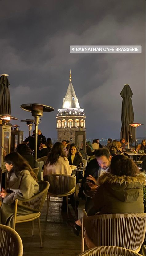 Istanbul Story Ideas, Istanbul Instagram Story, Night Out Fake Story, Istanbul Fake Story, Istanbul Night, One Line Animals, Fake Story Instagram, Istanbul Guide, Istanbul Restaurants