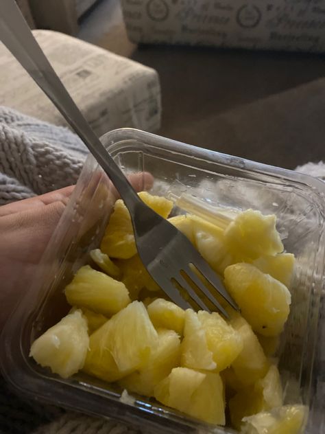 Pineapple Aesthetic Fruit, Pineapples Aesthetic, Aesthetic Pineapple, Pineapple Aesthetic, Pineapple Diet, Eating Pineapple, Pineapple Slices, Candied Fruit, Fruit Bowls