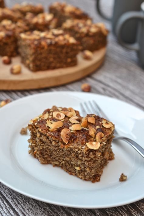 Hazelnut Coffee Cake Hazelnut Cake Recipe, Hazelnut Flour, Cake Recipes Uk, Hazelnut Recipes, Cake Recipes At Home, Coffee Cake Recipe, Hazelnut Cake, Hazelnut Coffee, How To Roast Hazelnuts