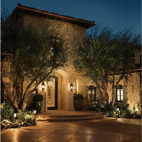 Mediterranean Homes Exterior, Modern Mediterranean Homes, Mediterranean Exterior, Mediterranean Mansion, Hacienda Style Homes, Mediterranean Style Homes, Mediterranean Home Decor, Tuscan House, Brick Exterior House