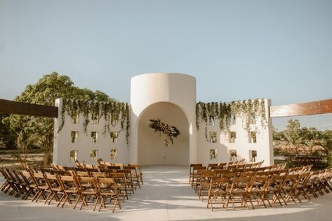 Baja Luna | San José del Cabo, Baja California Sur, Mexico - Venue Report Costa Rica Wedding Venues, Minimal Wedding Ceremony, Cabo Wedding Venues, Diy Your Wedding, Tulum Wedding, Rustic Wedding Reception, Cabo Wedding, Florals Wedding, Free Wedding Printables