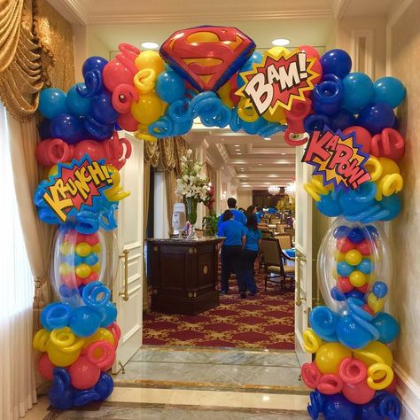 Super hero balloon arch Superhero Party Ideas, Superhero Birthday Party Ideas, Wonder Woman Party, Superhero Baby Shower, Superhero Decorations, Marvel Party, Wonder Woman Birthday, Superman Birthday, Avenger Birthday Party