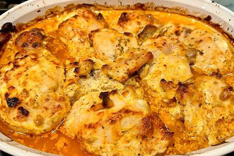 Greek Lemon Yogurt Baked Chicken Recipe Is Moist & Juicy to the Bone (One Pan) #30secondmom Baked Greek Lemon Chicken, Baked Greek Chicken, 30seconds Food, Chicken Enchilada Casserole Recipe, Gf Dinner, Baked Chicken Recipe, Barbecue Chicken Recipe, Coleslaw Recipe Easy, Greek Chicken Recipes