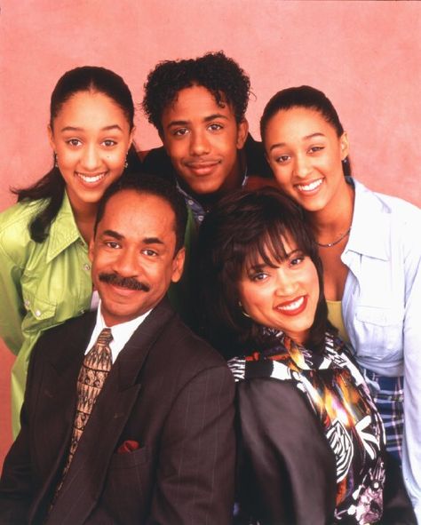 Sister Sister Show, Sisters Tv Show, Shar Jackson, Tamara Mowry, Marques Houston, Black Sitcoms, Tia And Tamera Mowry, Ashley Mary Kate Olsen, Black Tv Shows